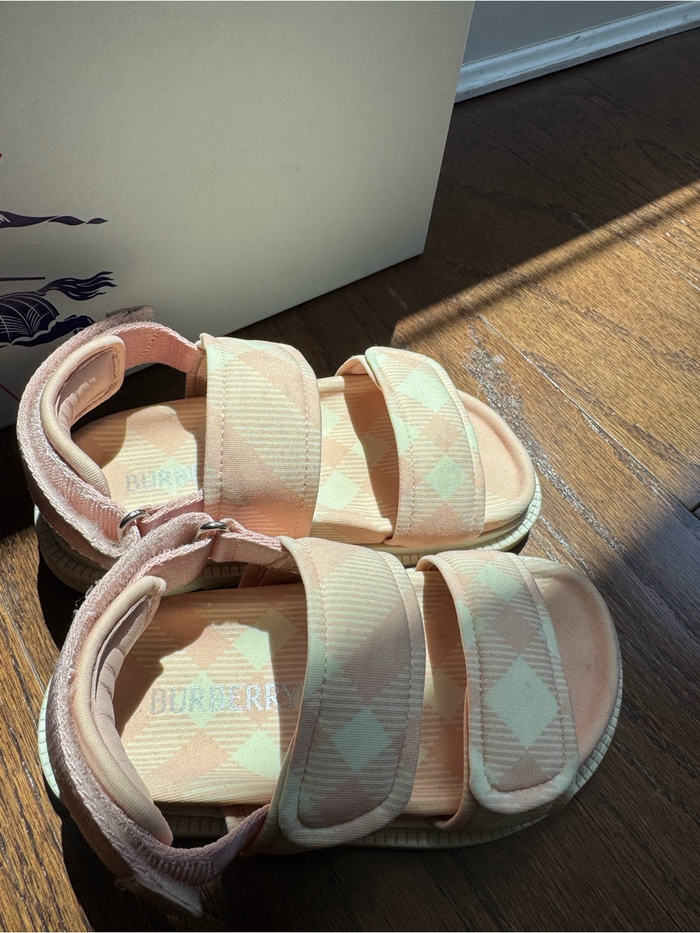 Burberry Kids Rose pink Hook-and-Loop Sandals